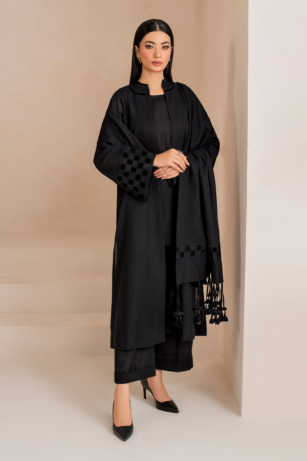 Baroque | Luxury Pret 24 | KHADDAR PR-1002 - Designer Dress with Intricate embroidery and embellishments. Shop elegent wedding dress at Maria Faisal.