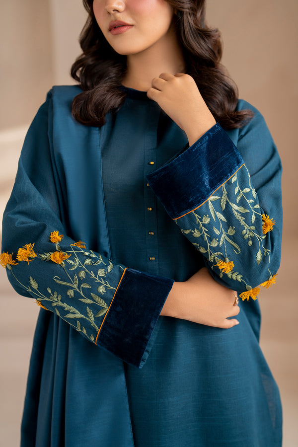 Baroque | Luxury Pret 24 | KHADDAR PR-999 - Designer Dress with Intricate embroidery and embellishments. Shop elegent wedding dress at Maria Faisal.