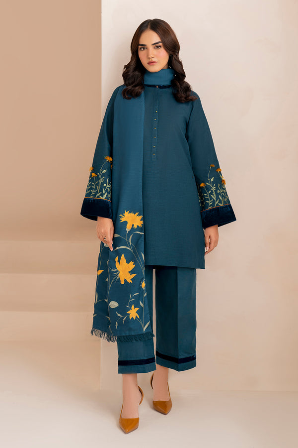 Baroque | Luxury Pret 24 | KHADDAR PR-999 - Designer Dress with Intricate embroidery and embellishments. Shop elegent wedding dress at Maria Faisal.