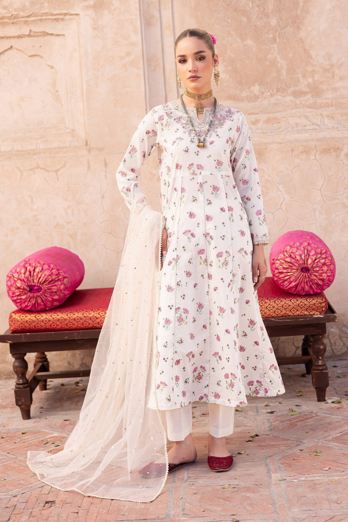 Batik | Chargbagh | Nayab by Maria Faisal - Registered Vendor of : Batik - type : Ladies Clothes - 100% original wedding dresses