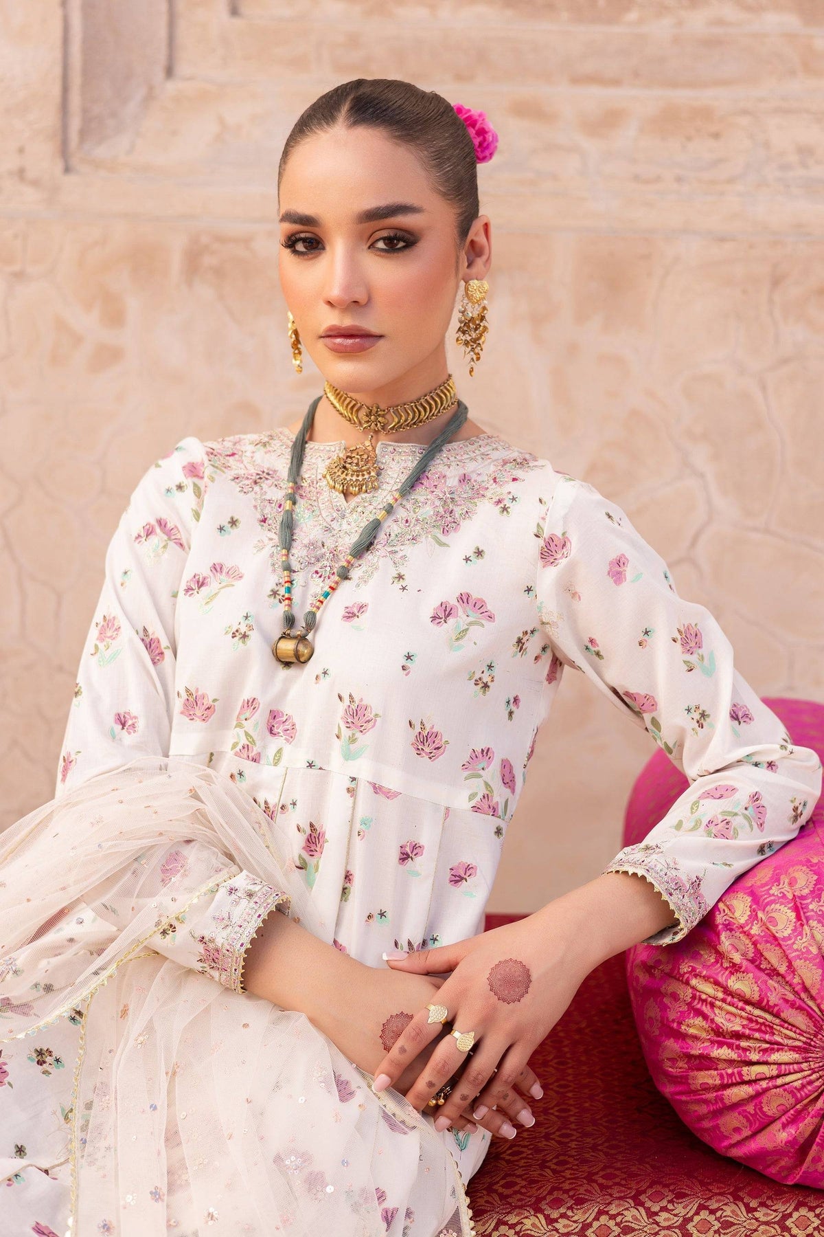 Batik | Chargbagh | Nayab by Maria Faisal - Registered Vendor of : Batik - type : Ladies Clothes - 100% original wedding dresses