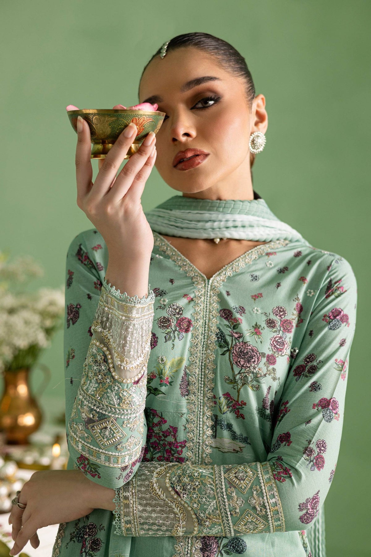Batik | Chargbagh | Crepe by Maria Faisal - Registered Vendor of : Batik - type : Ladies Clothes - 100% original wedding dresses