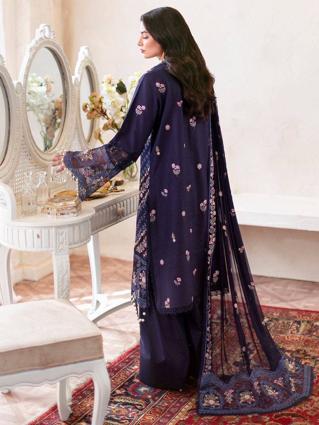 Mahnur | Sophie Luxury Lawn 25 | Blake by Maria Faisal - Registered Vendor of : Mahnur - type : Ladies Clothes - 100% original wedding dresses