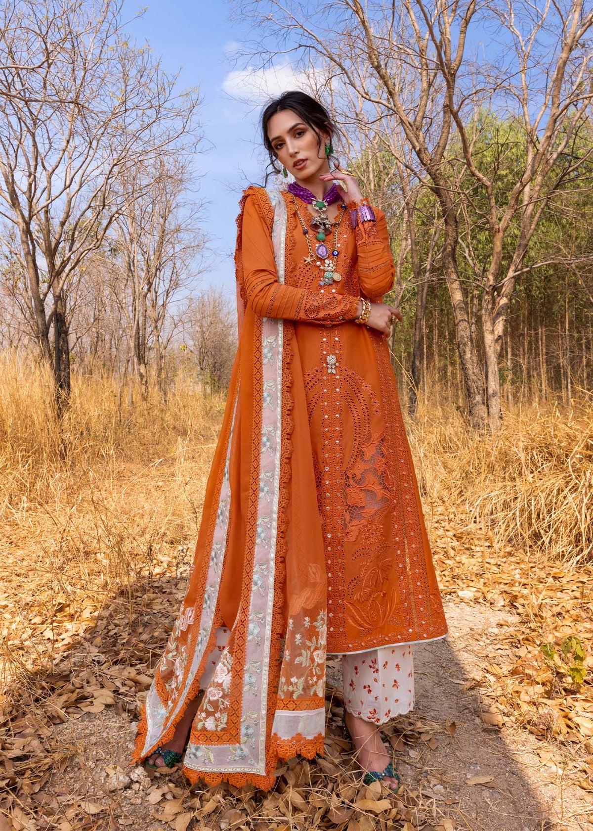 Saira Shakira | Luxury Lawn 25 | SHAMS-B by Maria Faisal - Registered Vendor of : Saira Shakira - type : Ladies Clothes - 100% original wedding dresses