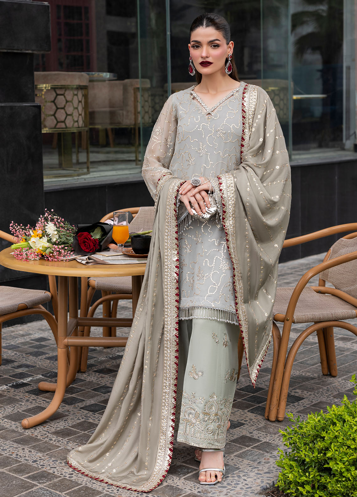 Sahane | At First Glance | CT 25007 Dew