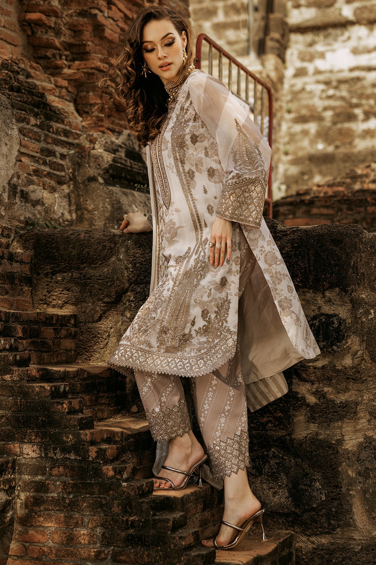 Charizma | Vasal Collection 25 | VSL25-06 by Maria Faisal - Registered Vendor of : Charizma - type : Ladies Clothes - 100% original wedding dresses