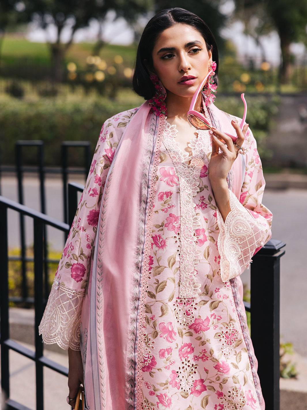 Mahnur | Broadway Luxury Lawn 25 | Lotus by Maria Faisal - Registered Vendor of : Mahnur - type : Ladies Clothes - 100% original wedding dresses