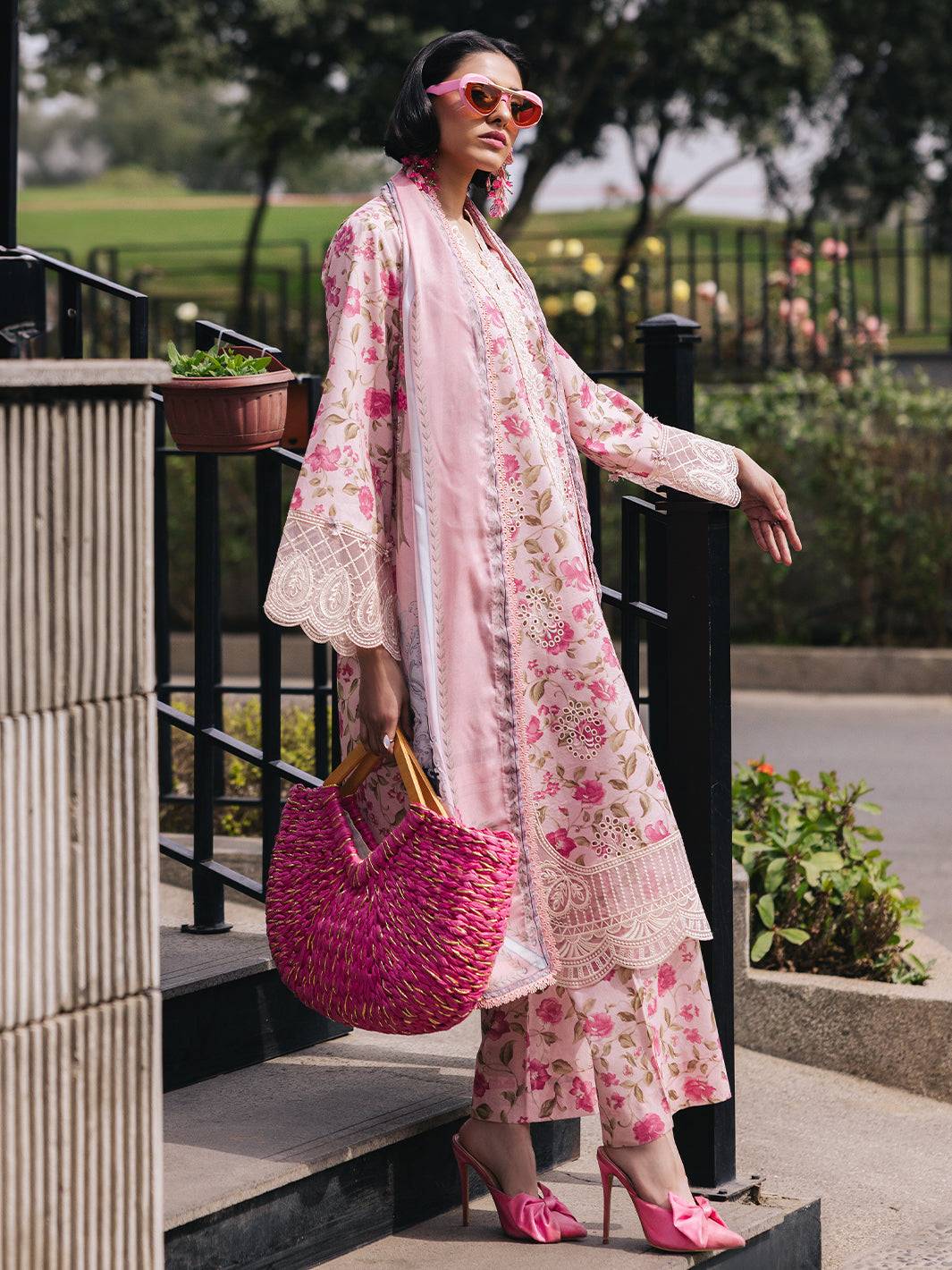Mahnur | Broadway Luxury Lawn 25 | Lotus by Maria Faisal - Registered Vendor of : Mahnur - type : Ladies Clothes - 100% original wedding dresses