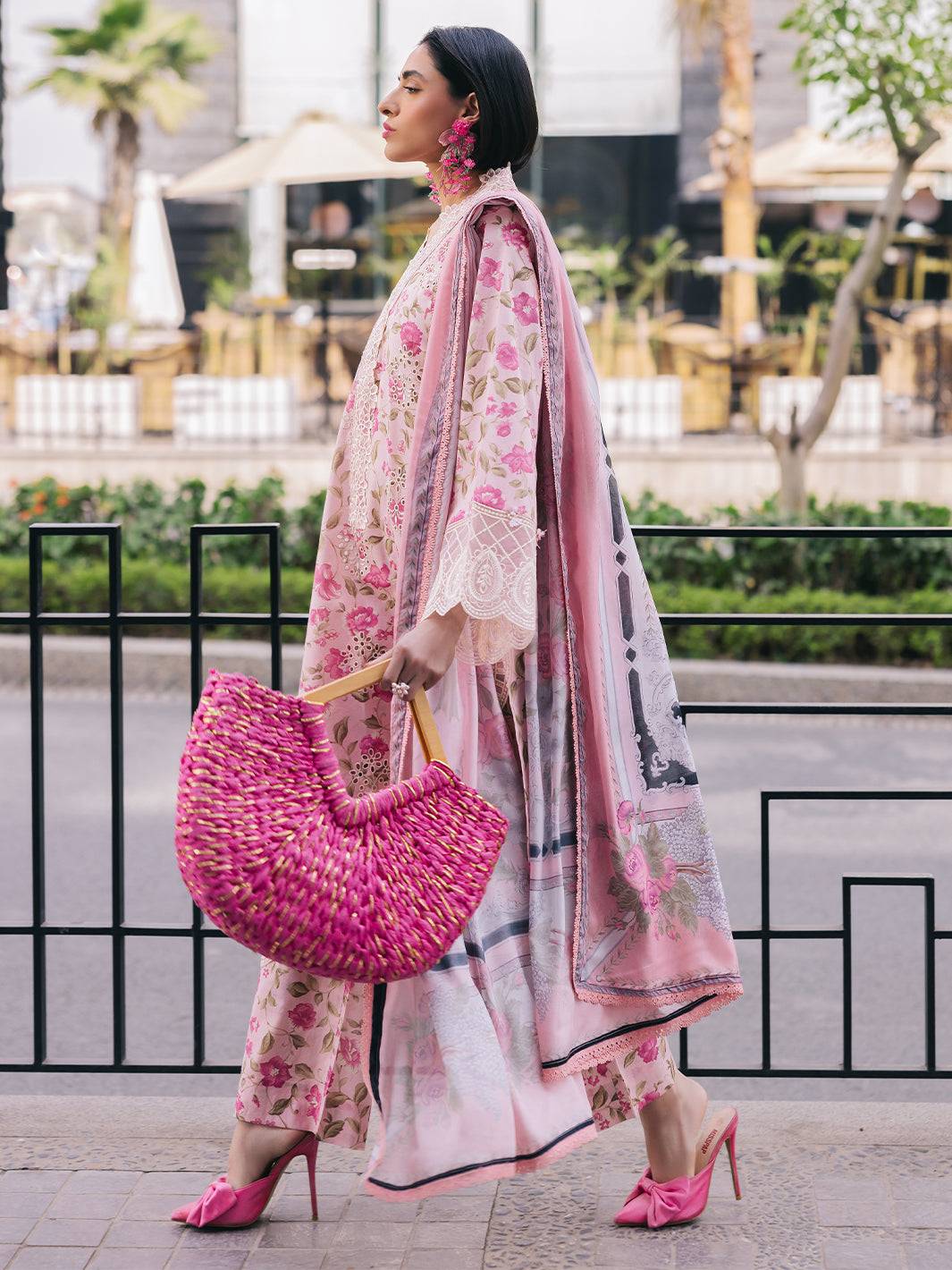 Mahnur | Broadway Luxury Lawn 25 | Lotus by Maria Faisal - Registered Vendor of : Mahnur - type : Ladies Clothes - 100% original wedding dresses