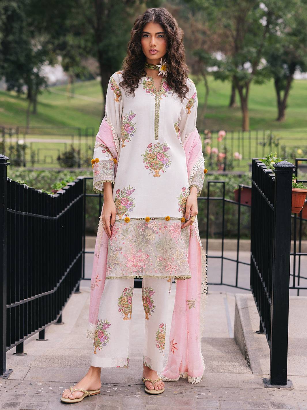 Mahnur | Broadway Luxury Lawn 25 | Cherry Blossom by Maria Faisal - Registered Vendor of : Mahnur - type : Ladies Clothes - 100% original wedding dresses