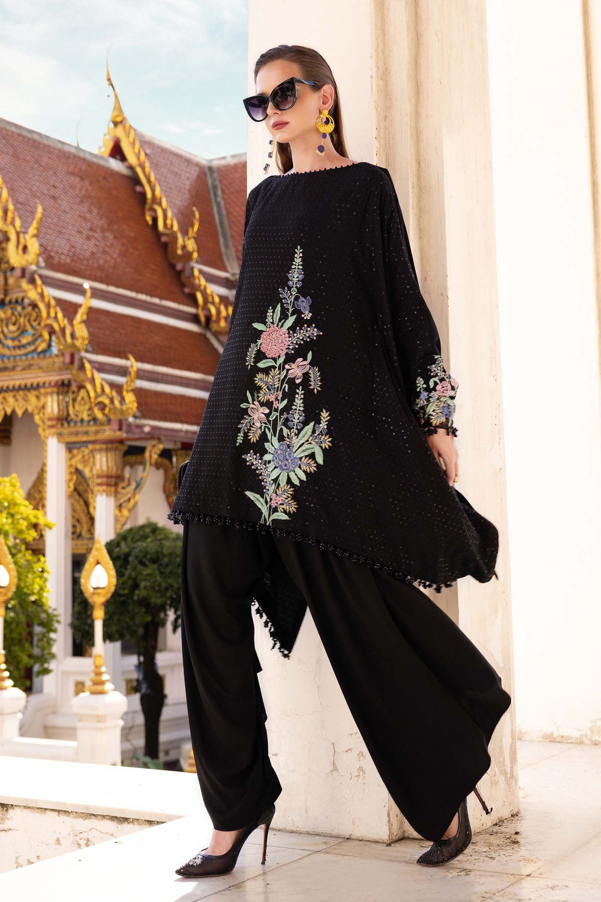 MPT-2802-B – authentic Pakistani dress from the M Prints Winter 25 collection for women in the UK