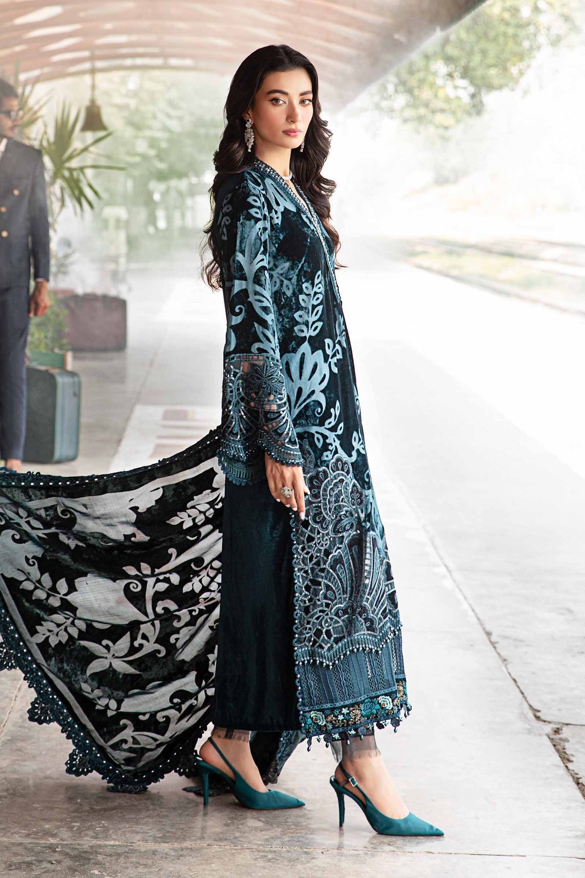 Maria B | Winter Luxe 24 | Velvet DL-1203 - Ladies Clothes - Maria Faisal