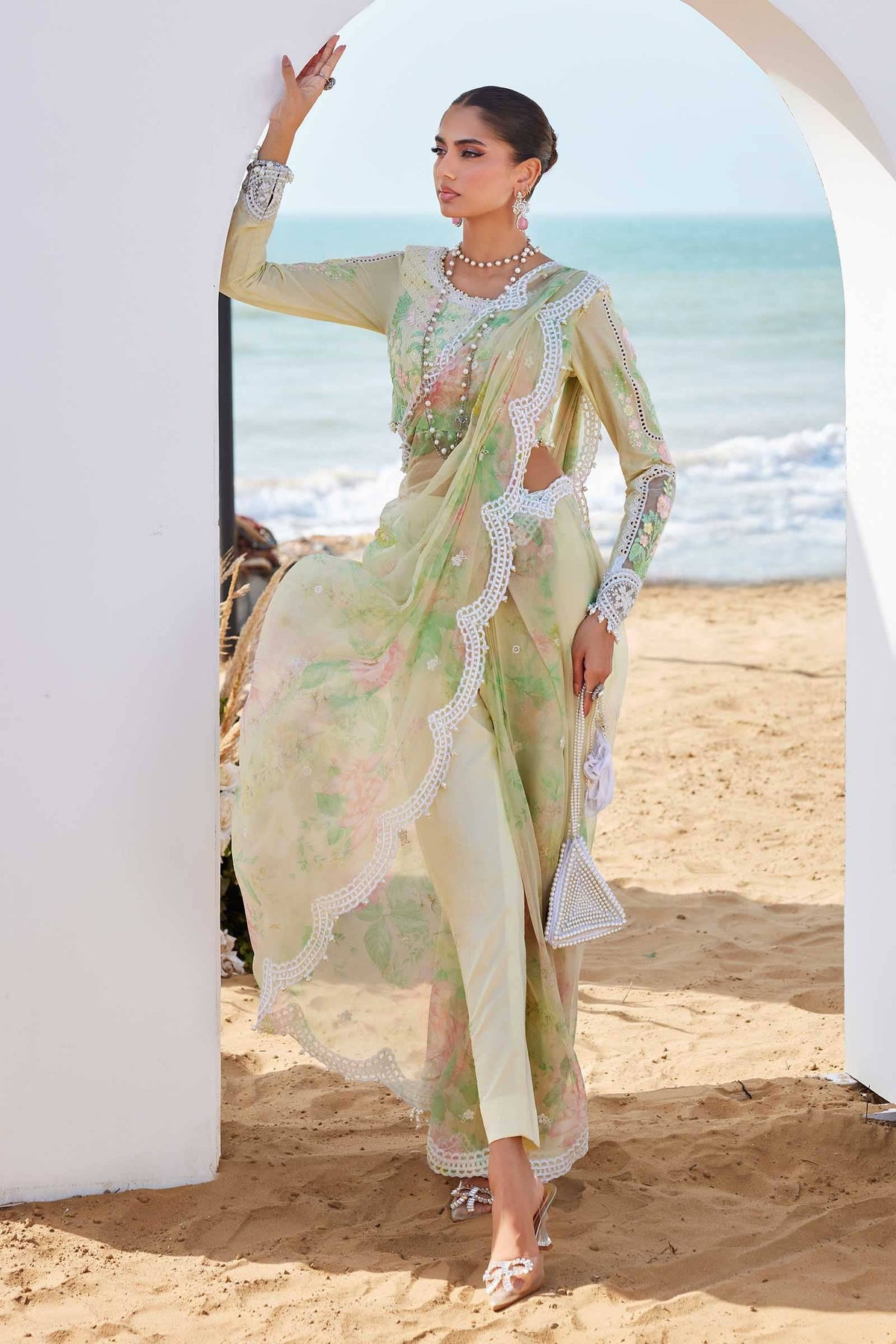 Maria B | Eid Collection 25 | 25-04 by Maria Faisal - Registered Vendor of : Maria B - type : Ladies Clothes - 100% original wedding dresses