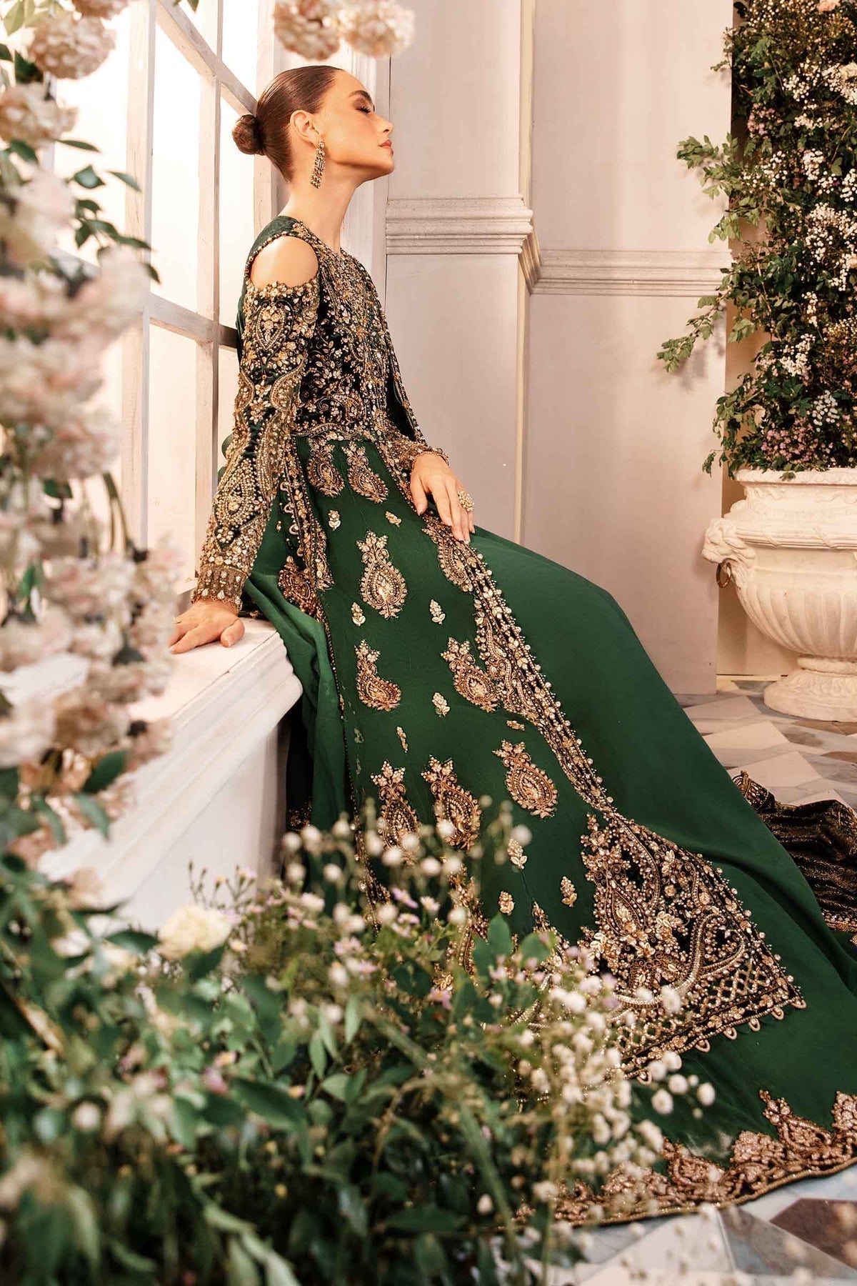 Maria B | Mbroidered Formals 24 | Velvet Suit | BD-2904 - Designer Dress with Intricate embroidery and embellishments. Shop elegent wedding dress at Maria Faisal.
