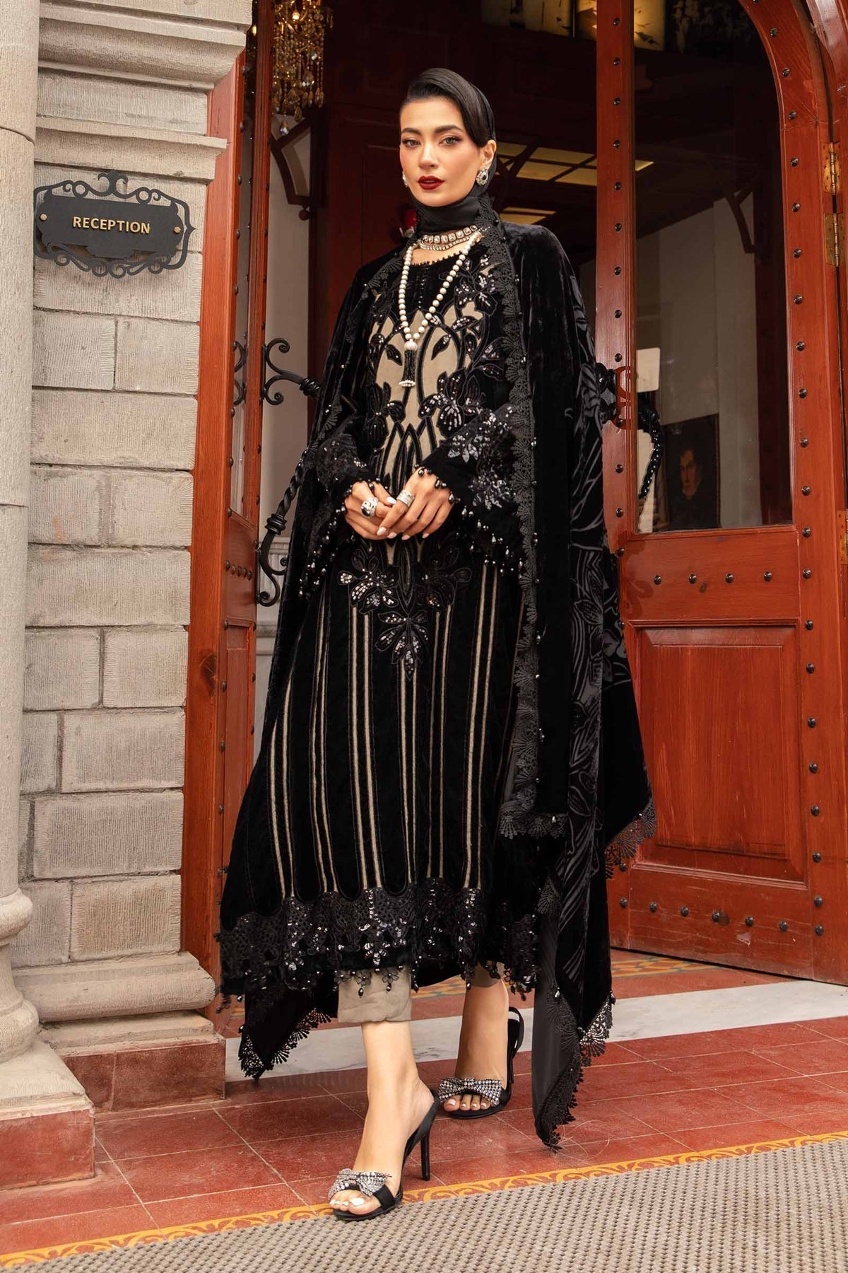 Maria B | Winter Luxe 24 | Velvet DL-1205 - Ladies Clothes - Maria Faisal