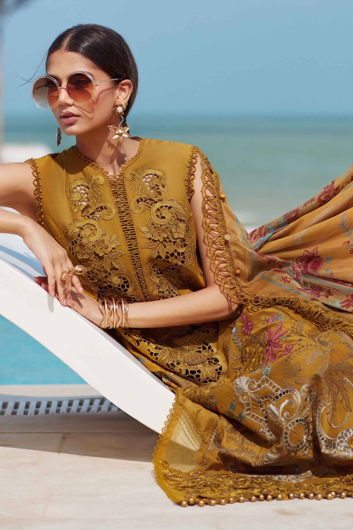 Maria B | Eid Collection 25 | 25-06 by Maria Faisal - Registered Vendor of : Maria B - type : Ladies Clothes - 100% original wedding dresses