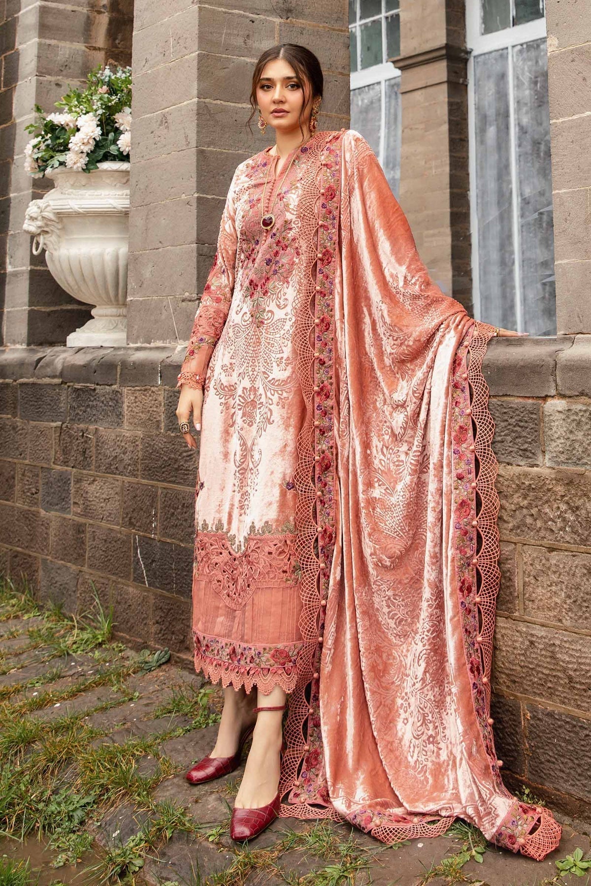 Maria B | Winter Luxe 24 | Velvet DL-1206 - Ladies Clothes - Maria Faisal