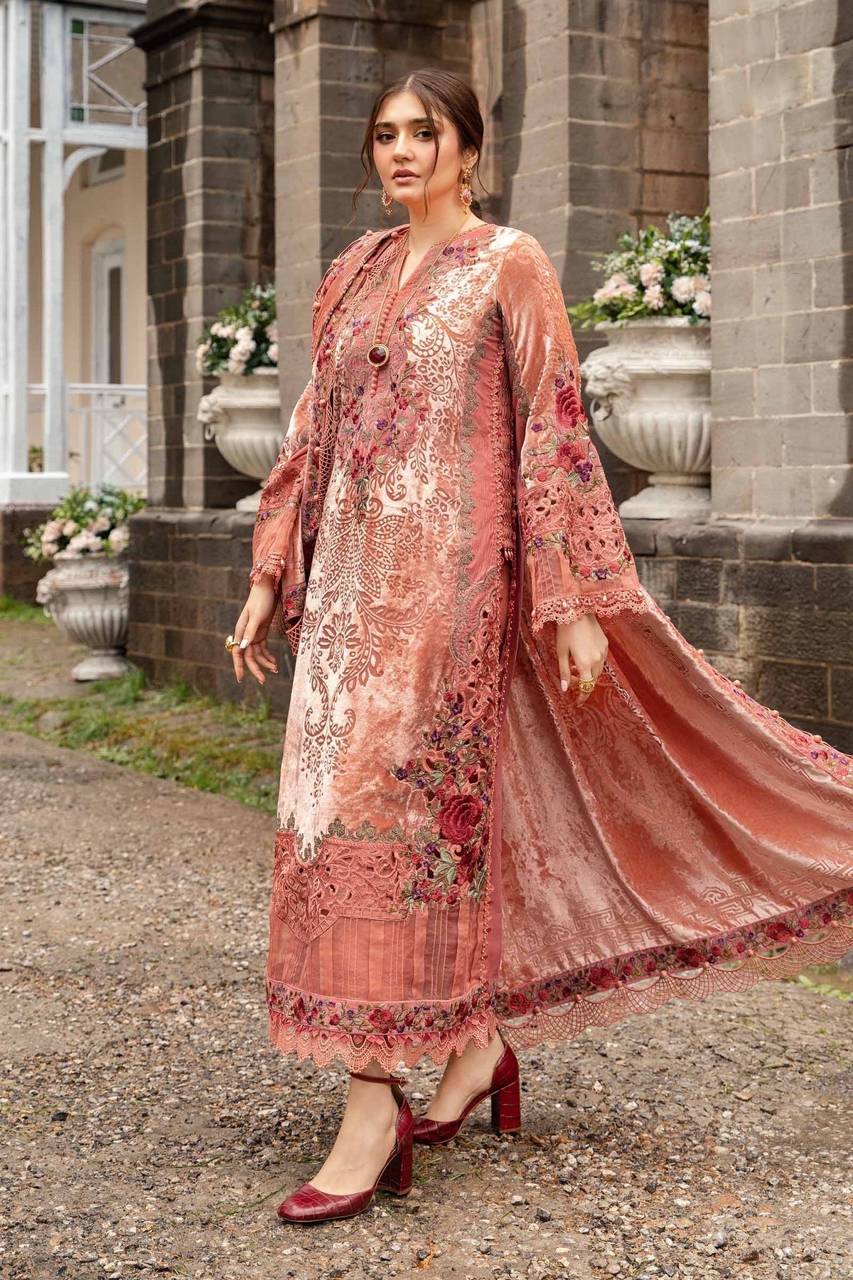 Maria B | Winter Luxe 24 | Velvet DL-1206 - Ladies Clothes - Maria Faisal