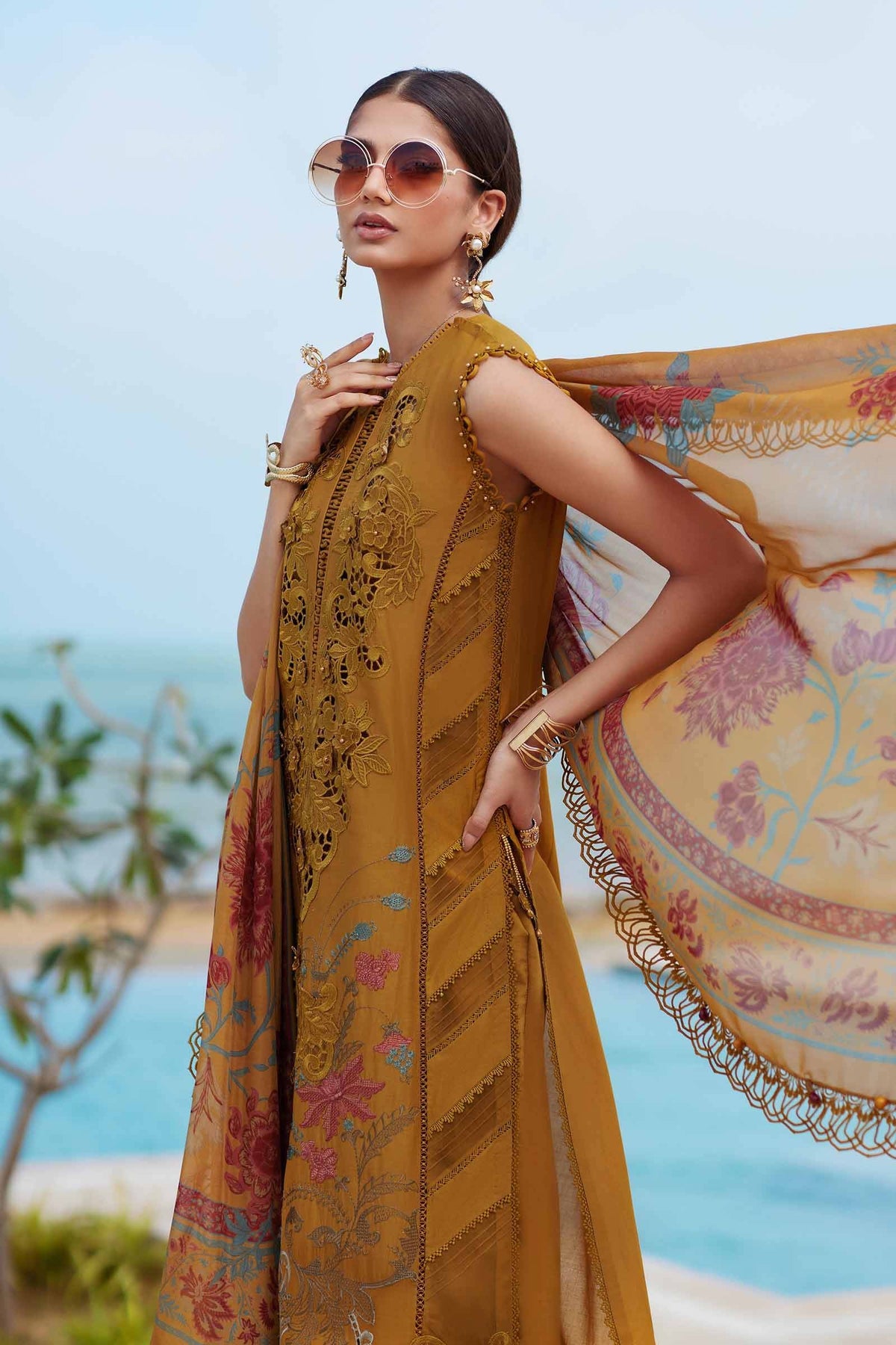 Maria B | Eid Collection 25 | 25-06 by Maria Faisal - Registered Vendor of : Maria B - type : Ladies Clothes - 100% original wedding dresses