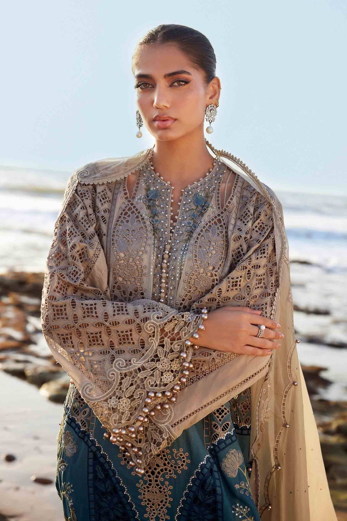Maria B | Eid Collection 25 | 25-08 by Maria Faisal - Registered Vendor of : Maria B - type : Ladies Clothes - 100% original wedding dresses