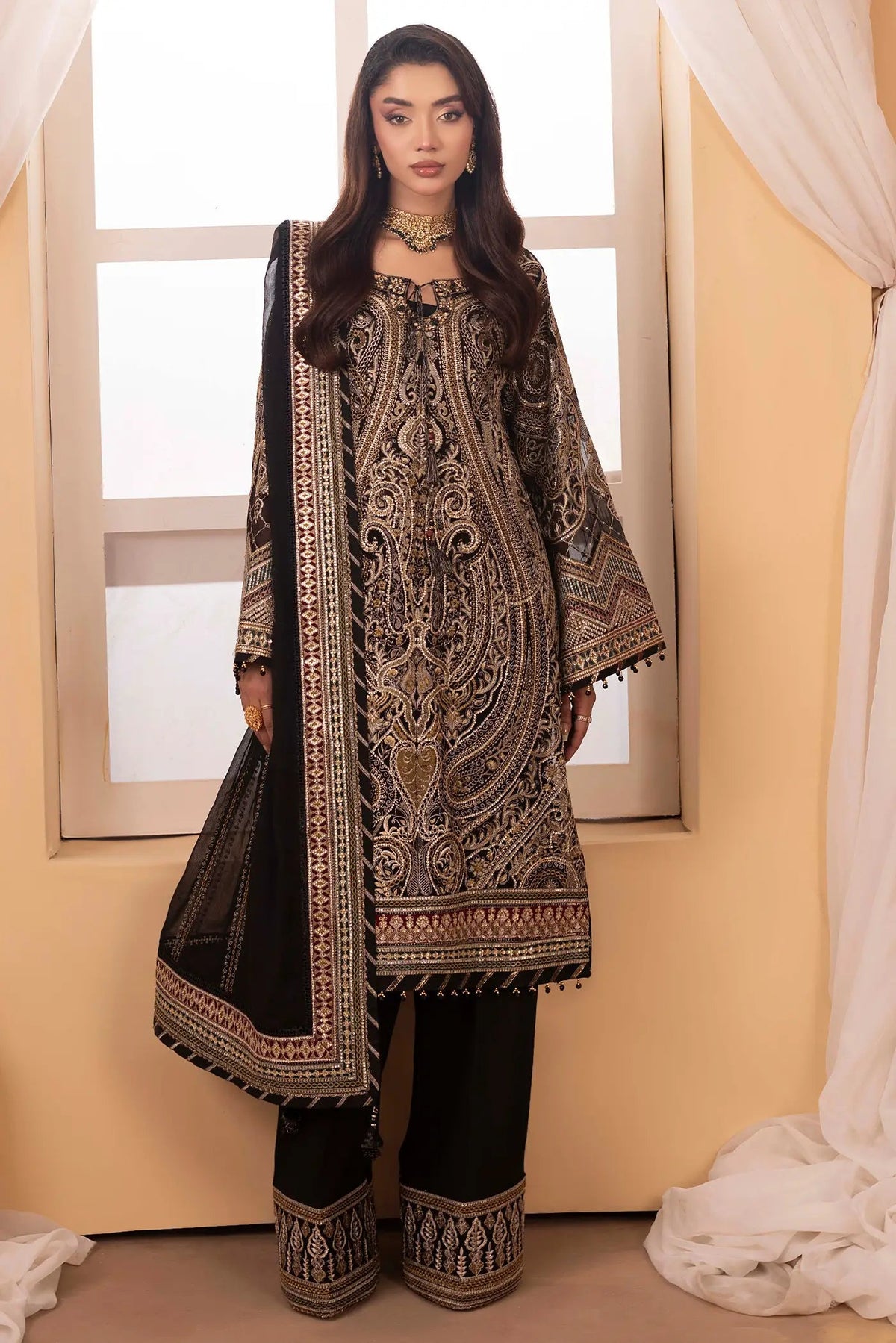 Adans Libas | Barroco Formals 25 | Barroco 1556 - Formal Dress - available at Maria Faisal in UK and USA.
