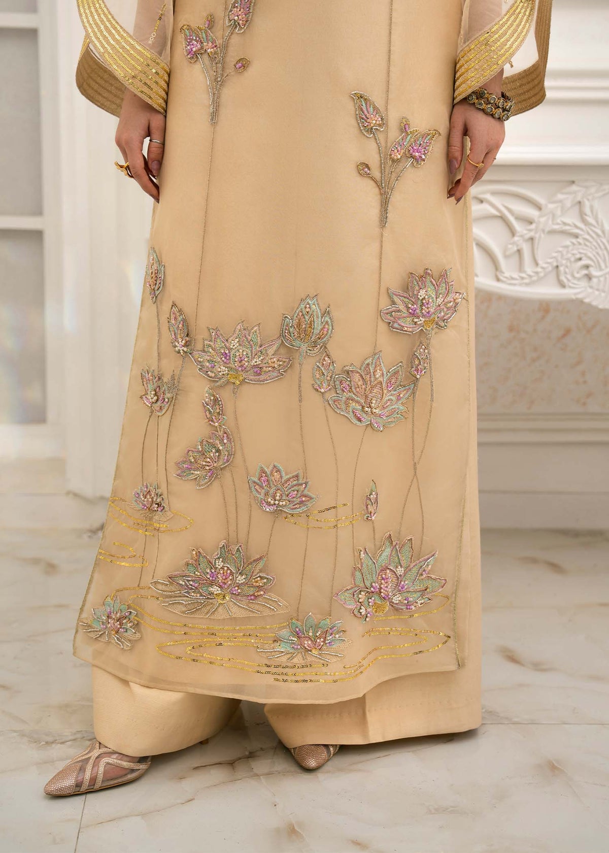 Jamnii | The Aura | Viana by Maria Faisal - Registered Vendor of : Jamnii - type : Ladies Clothes - 100% original wedding dresses