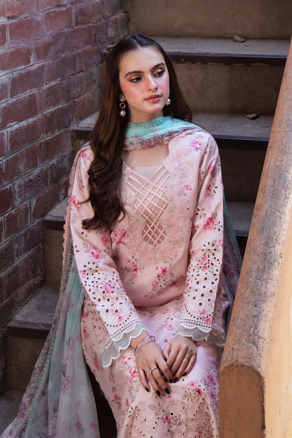 Neeshay | Summer Lines Printkari 25 | PECHE by Maria Faisal - Registered Vendor of : Neeshay - type : Ladies Clothes - 100% original wedding dresses