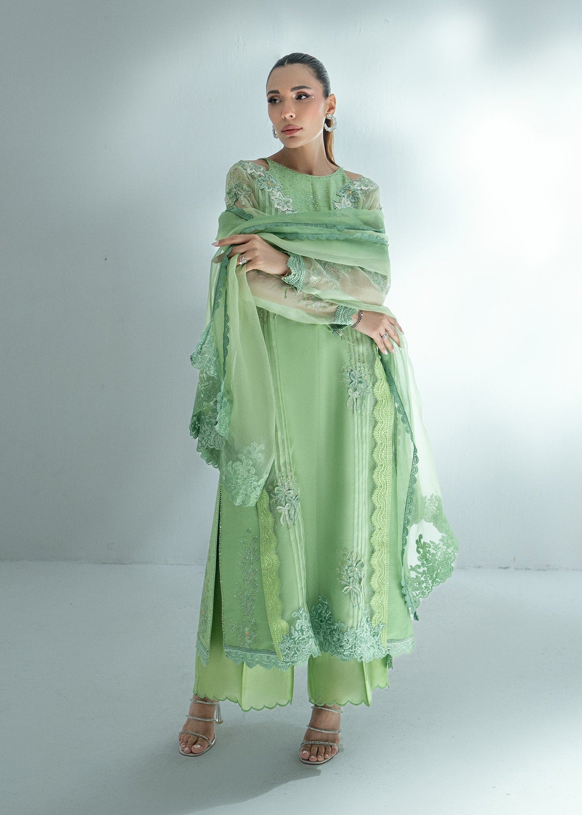 Umsha | Soiree De Rose | Twilight Garden - Ladies Clothes - Maria Faisal