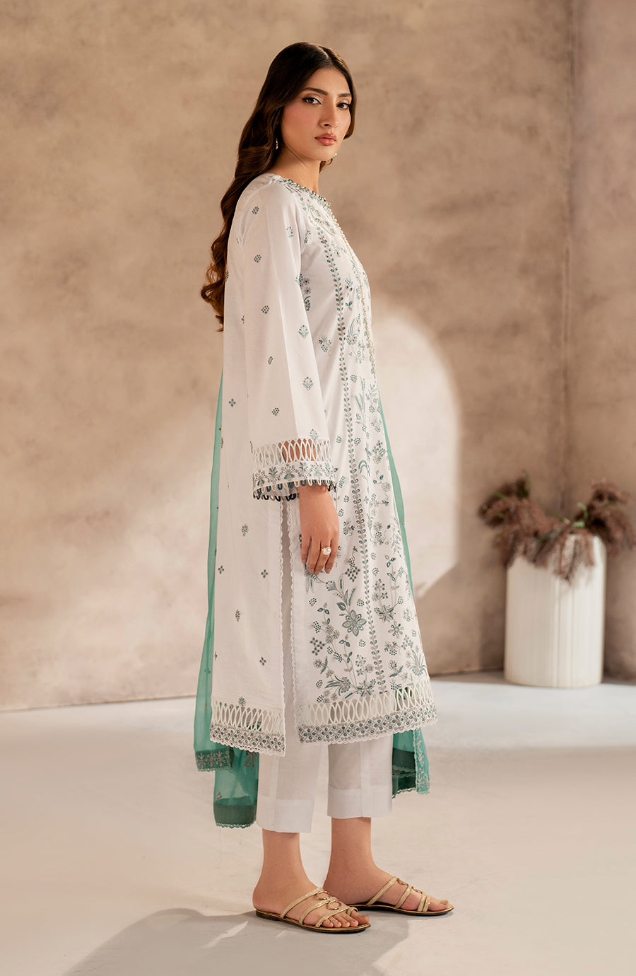 Zarif | Summer Lawn 25 | UNST-LWN-05 SEMIL by Maria Faisal - Registered Vendor of : Zarif - type : Ladies Clothes - 100% original wedding dresses