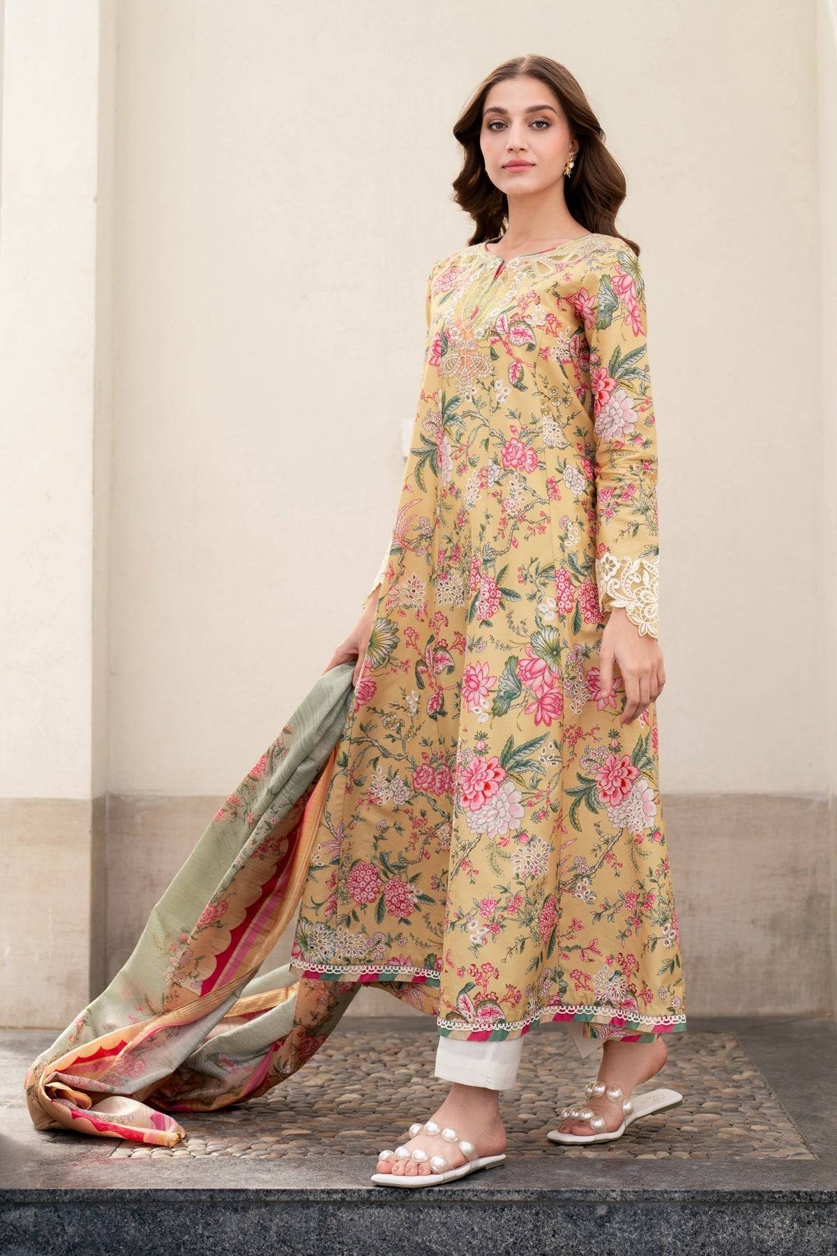 Xenia Formals | Summer Away 25 | SUN by Maria Faisal - Registered Vendor of : Xenia Formals - type : Ladies Clothes - 100% original wedding dresses