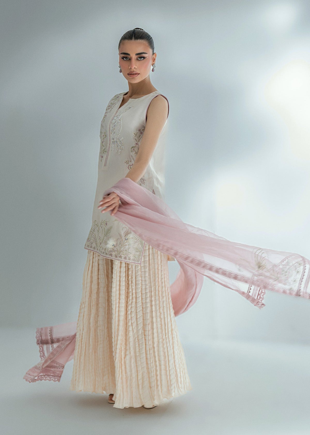 Umsha | Soiree De Rose | Ivory Ember - Ladies Clothes - Maria Faisal