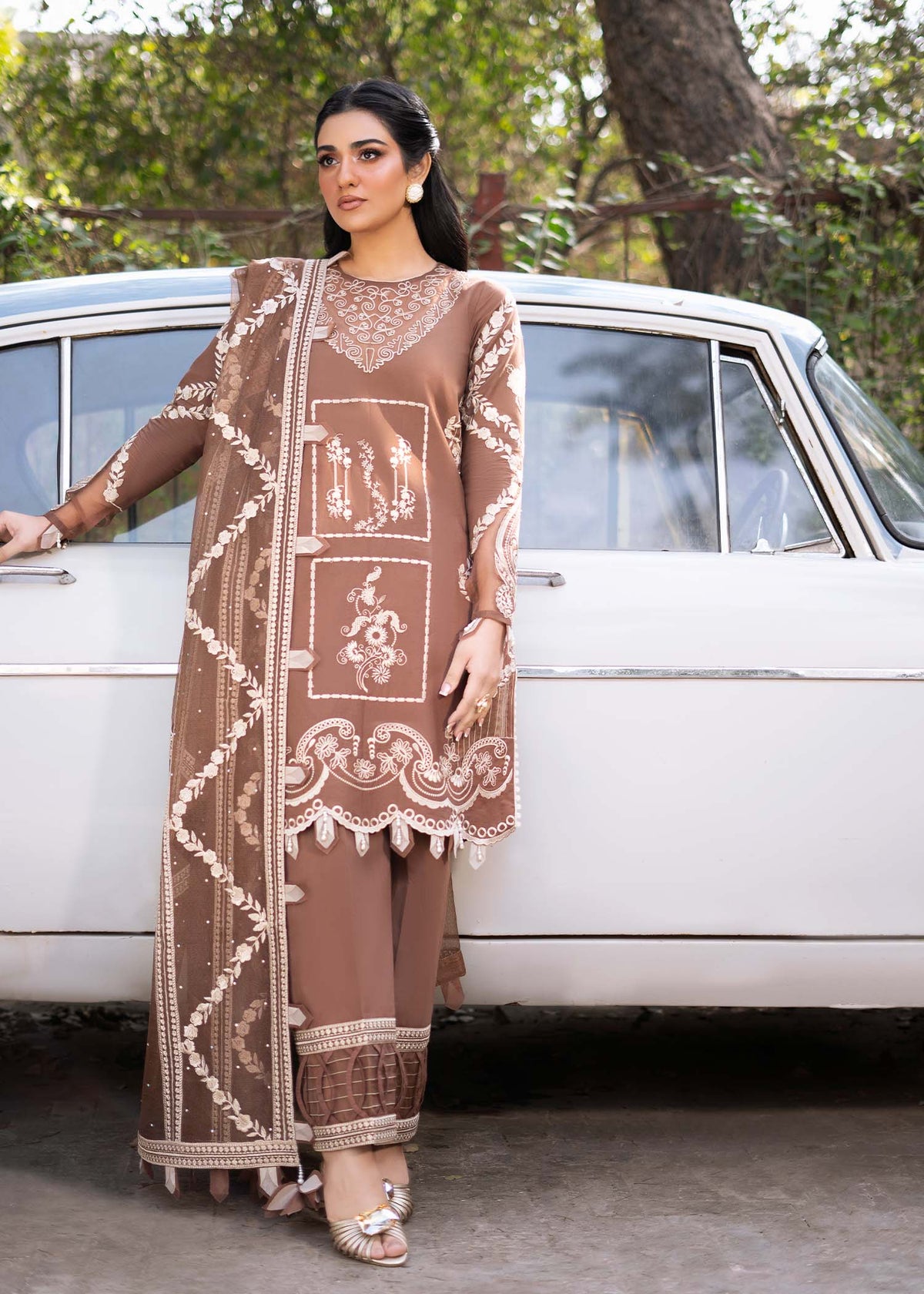 Fozia Khalid | Blossom Festive Lawn 25 | Spirea by Maria Faisal - Registered Vendor of : Fozia Khalid - type : Ladies Clothes - 100% original wedding dresses