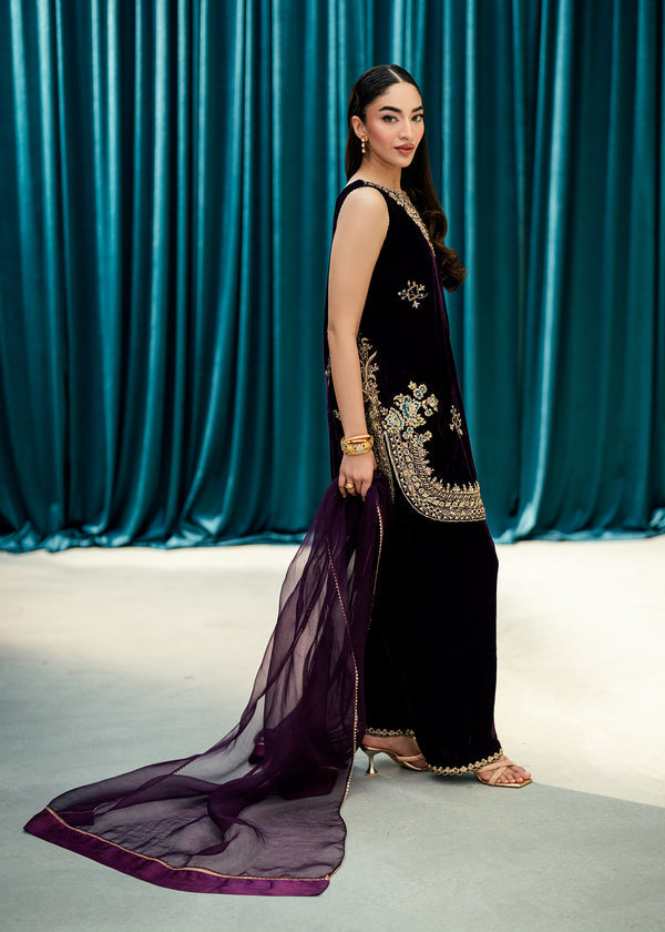 Plum Echo – authentic Pakistani dress from the Velvet Code collection for women in the UK