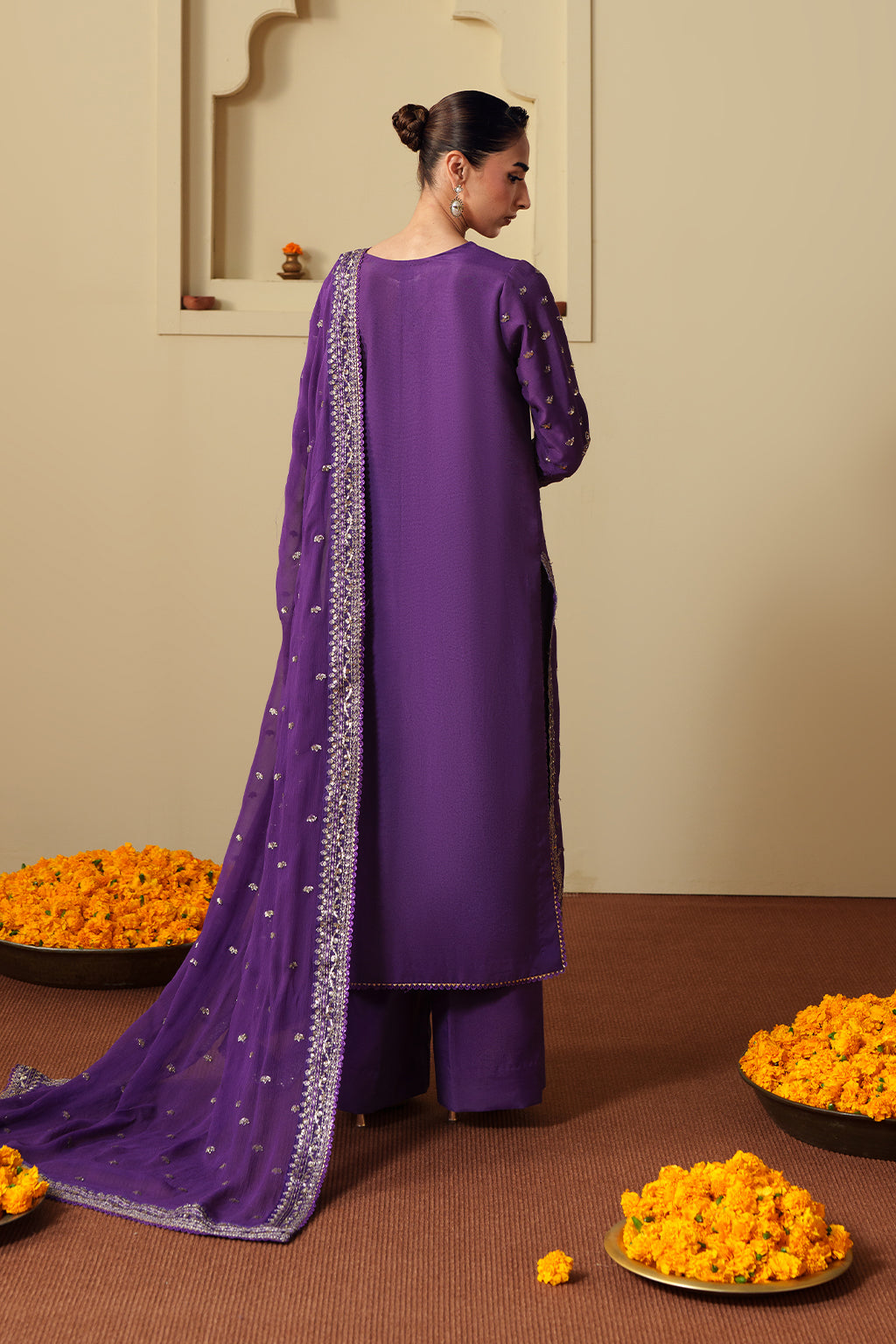 ZAREESHA – authentic Pakistani dress from the New Shagun collection for women in the UK
