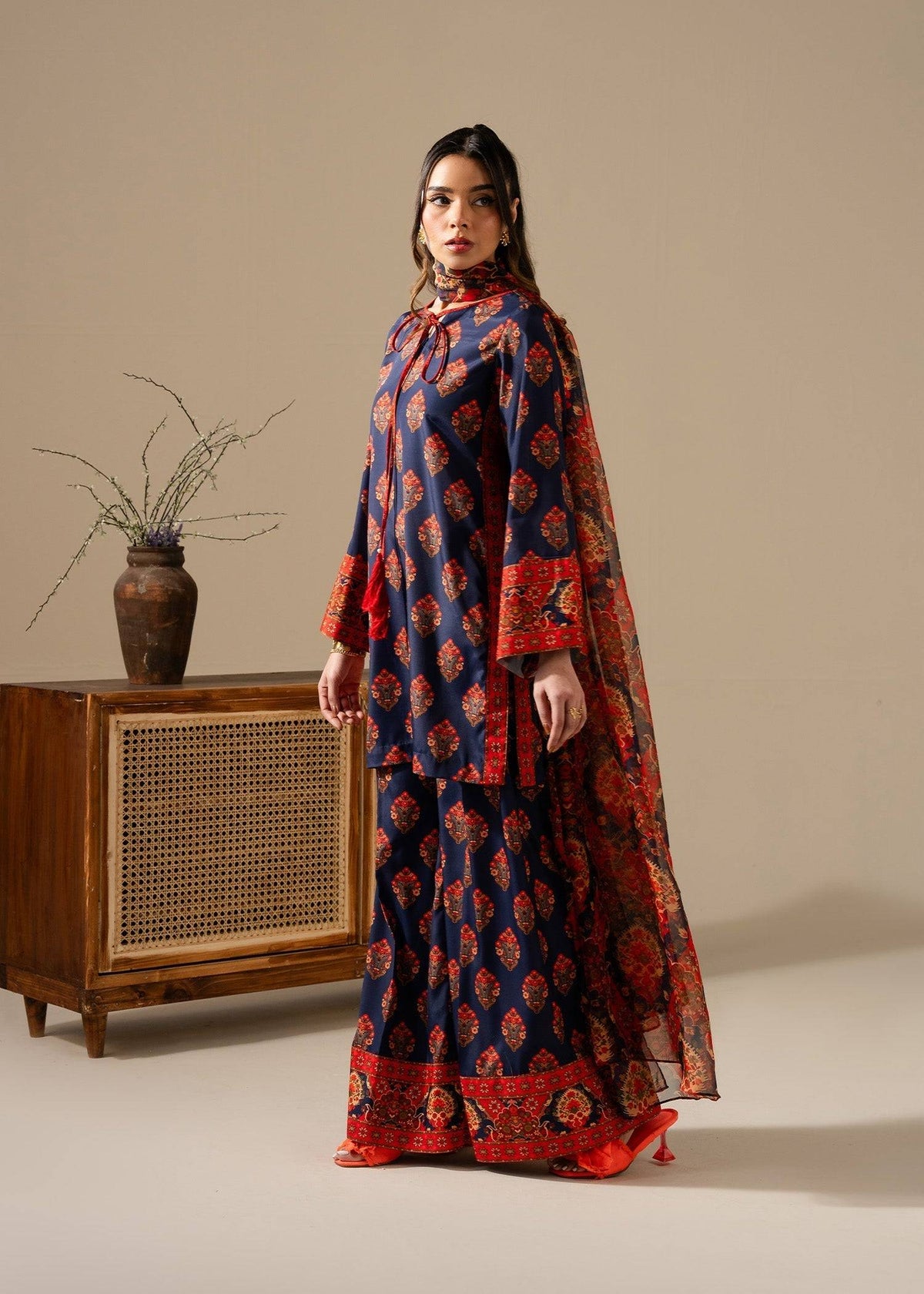 Maria Osama Khan | Retro Vol 3 | Milania by Maria Faisal - Registered Vendor of : Maria Osama Khan - type : Ladies Clothes - 100% original wedding dresses