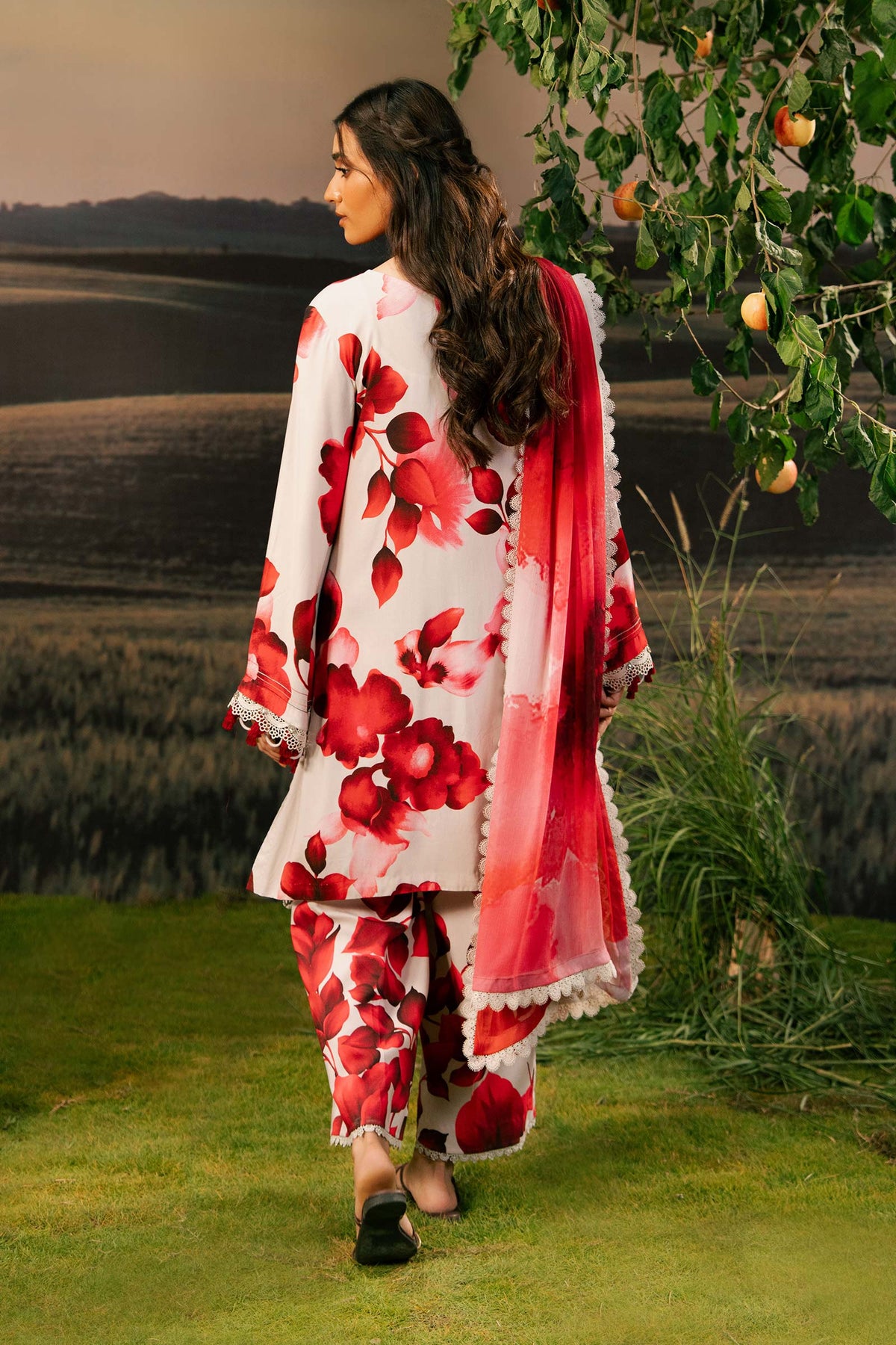 Maria B | Basics Winter 25 | MB-PFUS25-01B - Ladies Clothes - Maria Faisal