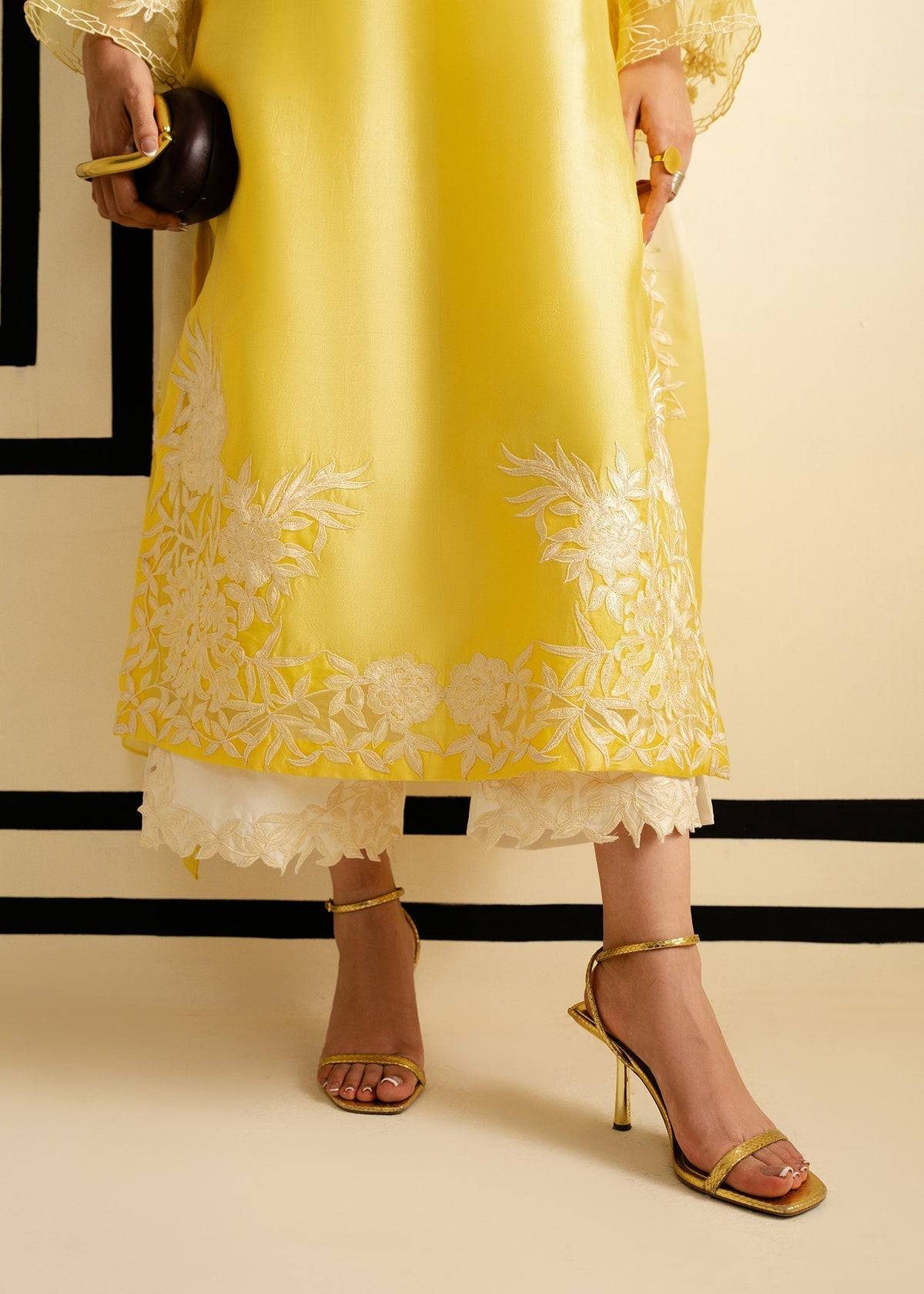Mahgul | Nooreh Luxe | Sunlit Veil by Maria Faisal - Registered Vendor of : Mahgul - type : Ladies Clothes - 100% original wedding dresses