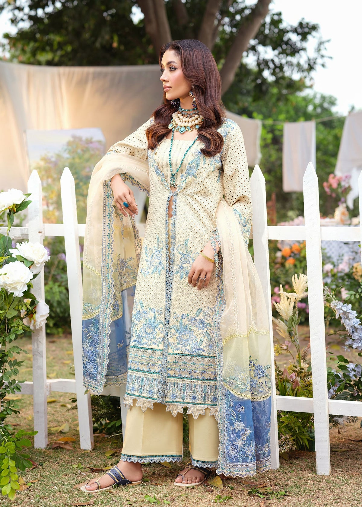 Zarizaa | Echelon Lawn | LAGOON - Ladies Clothes - Maria Faisal
