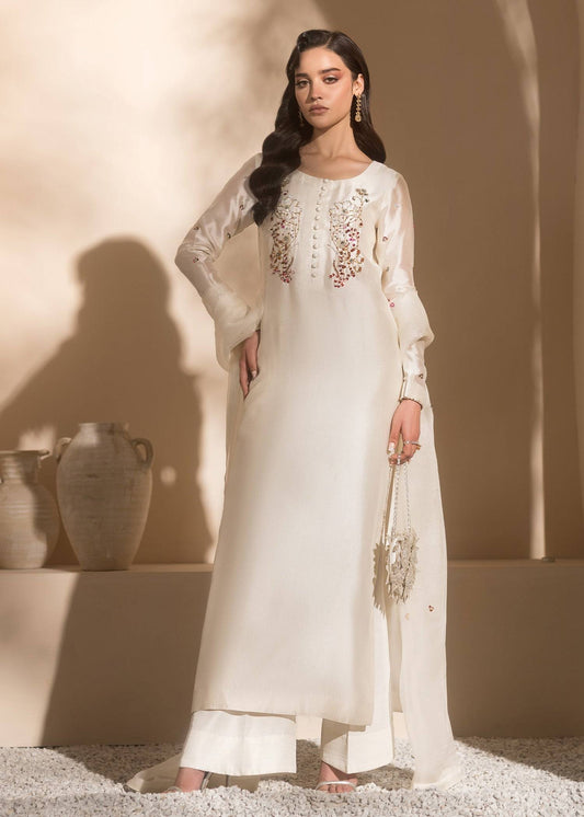 Mahum Asad | Breaking the Bar | Gloss by Maria Faisal - Registered Vendor of : Mahum Asad - type : Ladies Clothes - 100% original wedding dresses