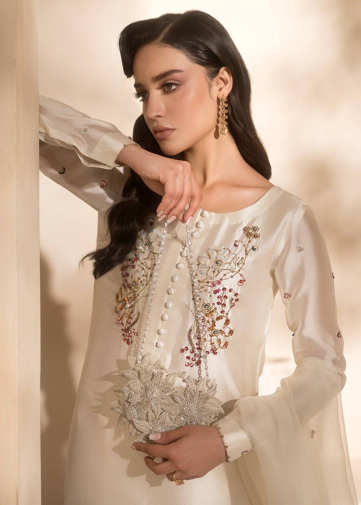 Mahum Asad | Breaking the Bar | Gloss by Maria Faisal - Registered Vendor of : Mahum Asad - type : Ladies Clothes - 100% original wedding dresses