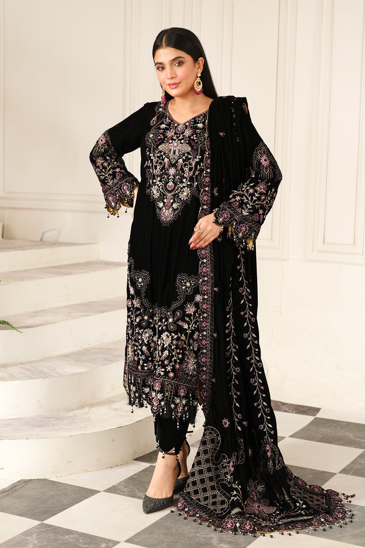 Raeesa Premium | Sheen Luxury Velvet | Noir - Ladies Clothes - Maria Faisal