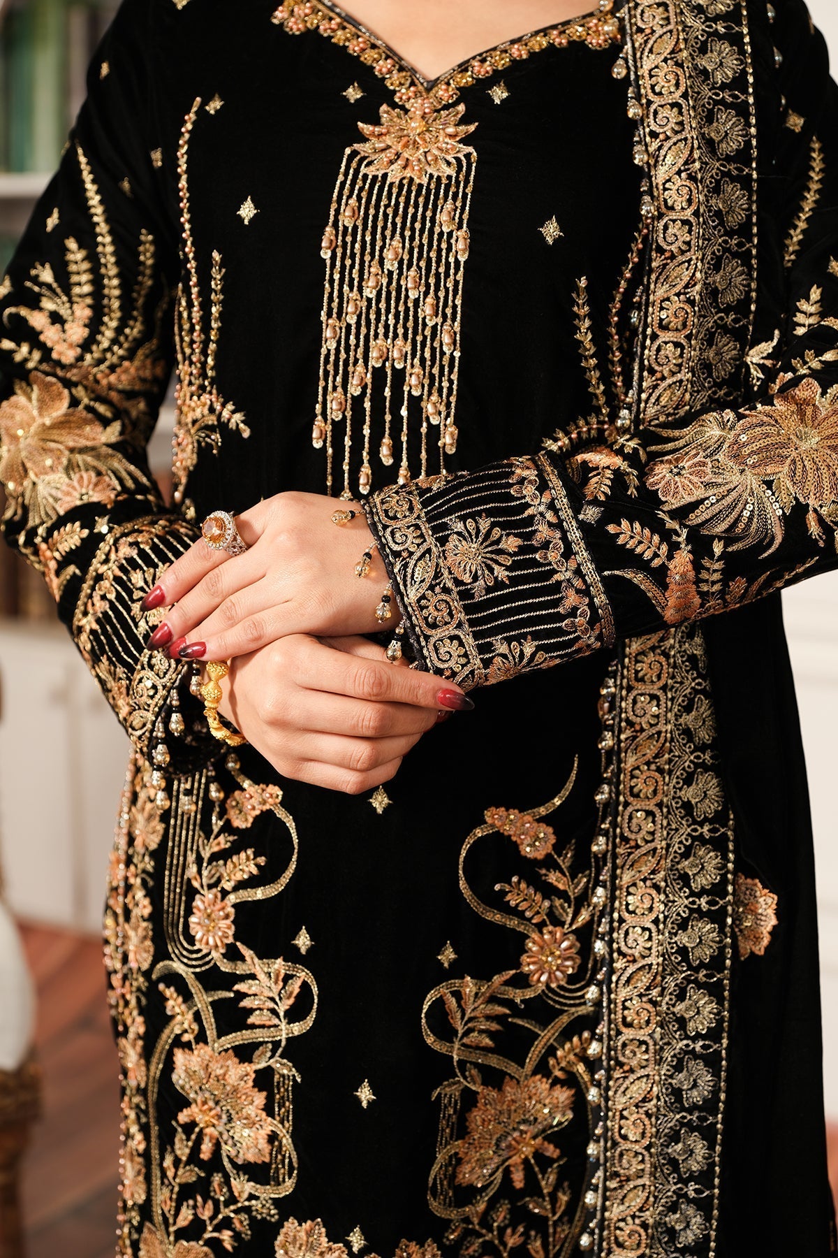 Raeesa Premium | Sheen Luxury Velvet | Naz - Ladies Clothes - Maria Faisal