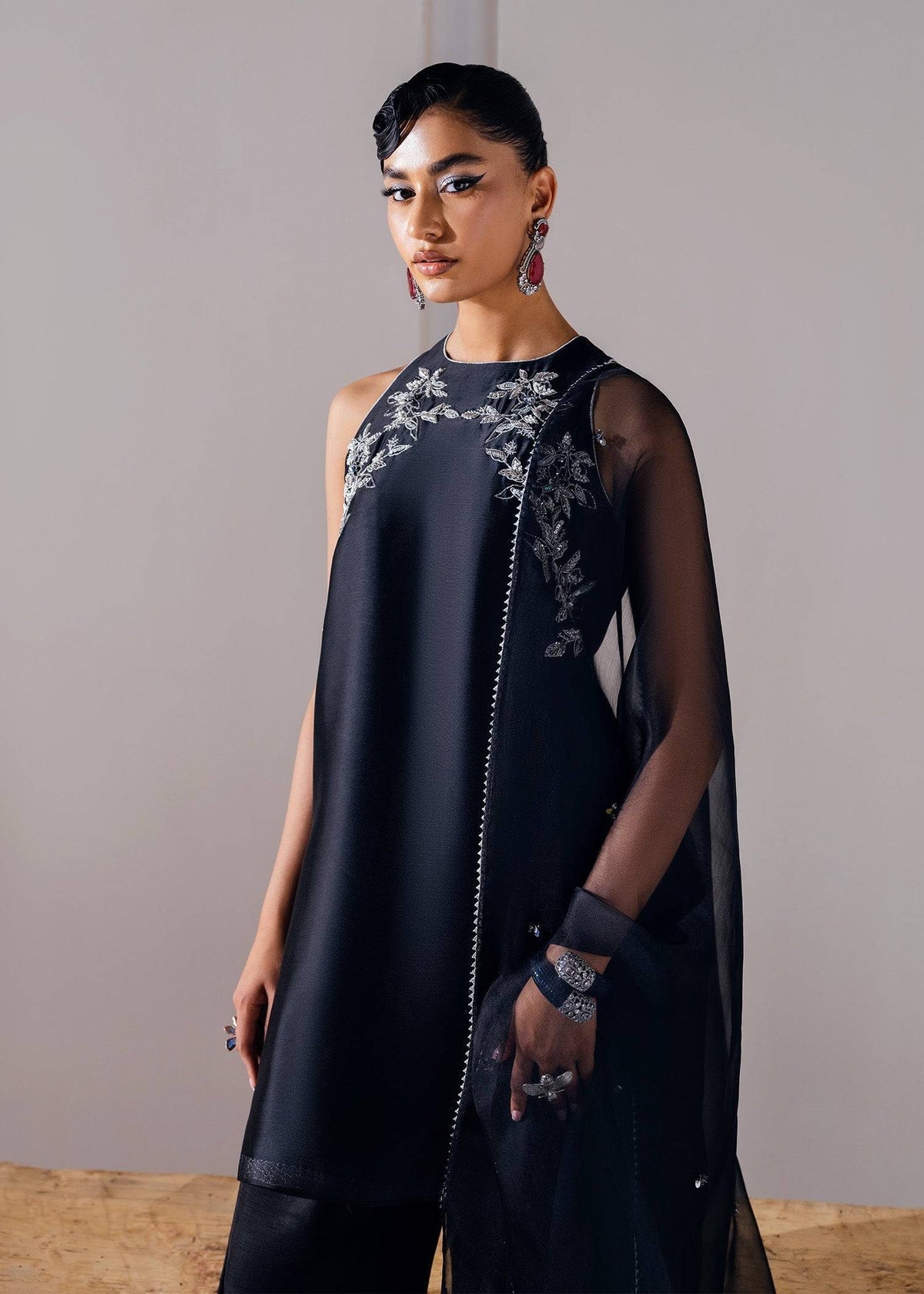 Mahum Asad | The Remix Edit | Rock by Maria Faisal - Registered Vendor of : Mahum Asad - type : Ladies Clothes - 100% original wedding dresses