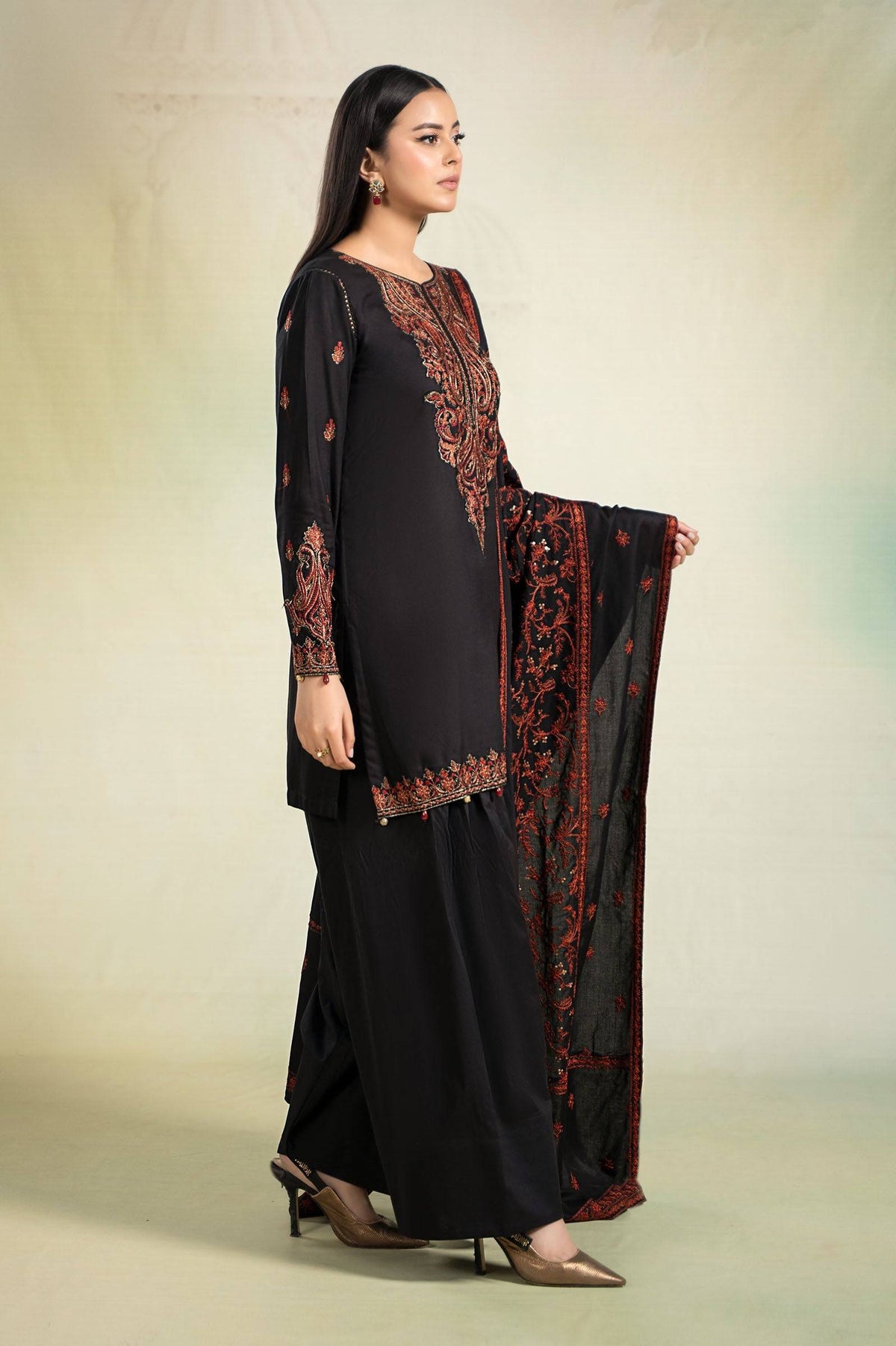 Maira B | Ready to Wear | DW-W24-80 by Maria Faisal - Registered Vendor of : Maria B - type : Wedding Dress - 100% original wedding dresses