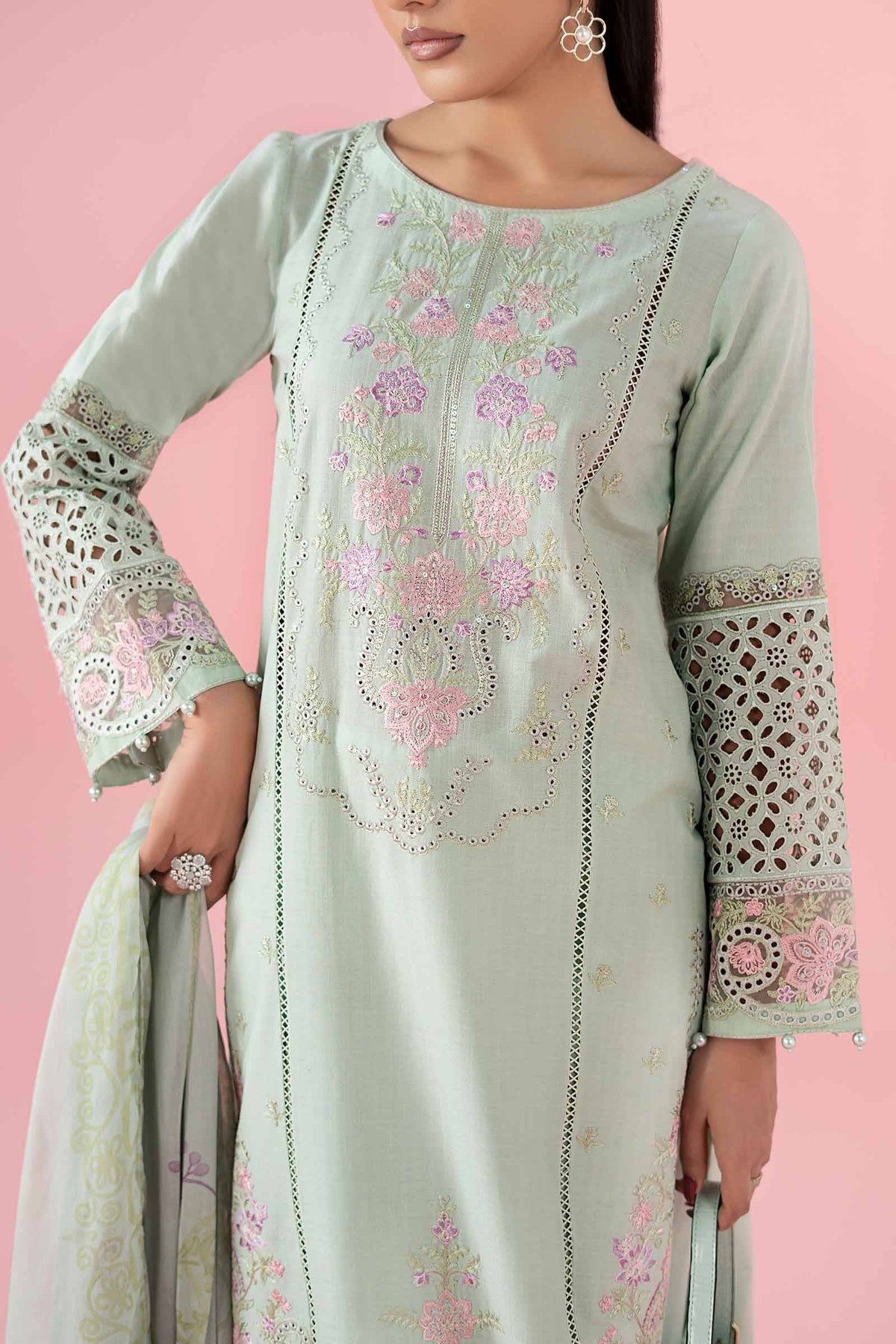 Maria B | Luxury Pret 25 | DW-EA25-05 by Maria Faisal - Registered Vendor of : Maria B - type : Ladies Clothes - 100% original wedding dresses