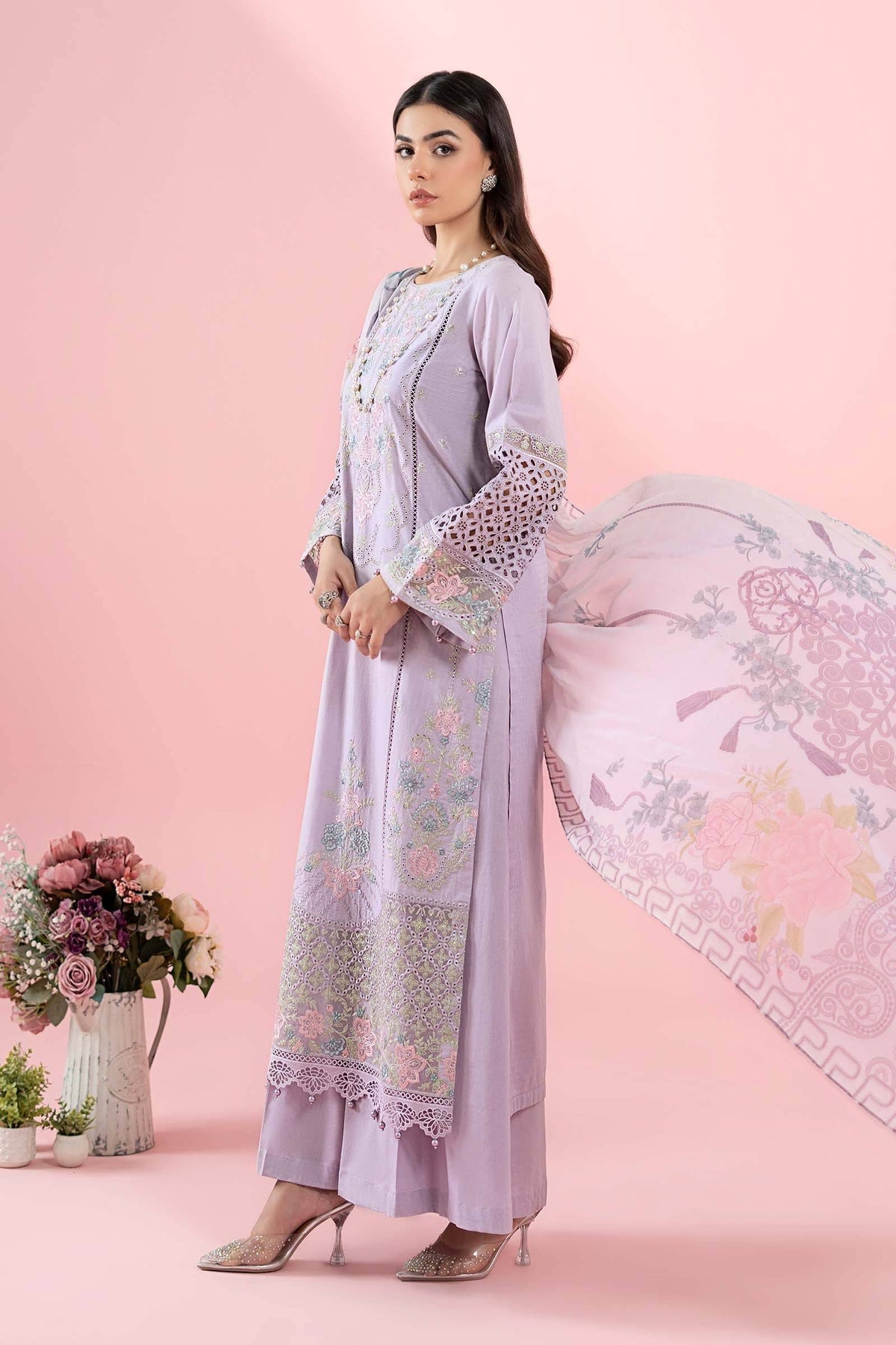 Maria B | Luxury Pret 25 | DW-EA25-05 by Maria Faisal - Registered Vendor of : Maria B - type : Ladies Clothes - 100% original wedding dresses