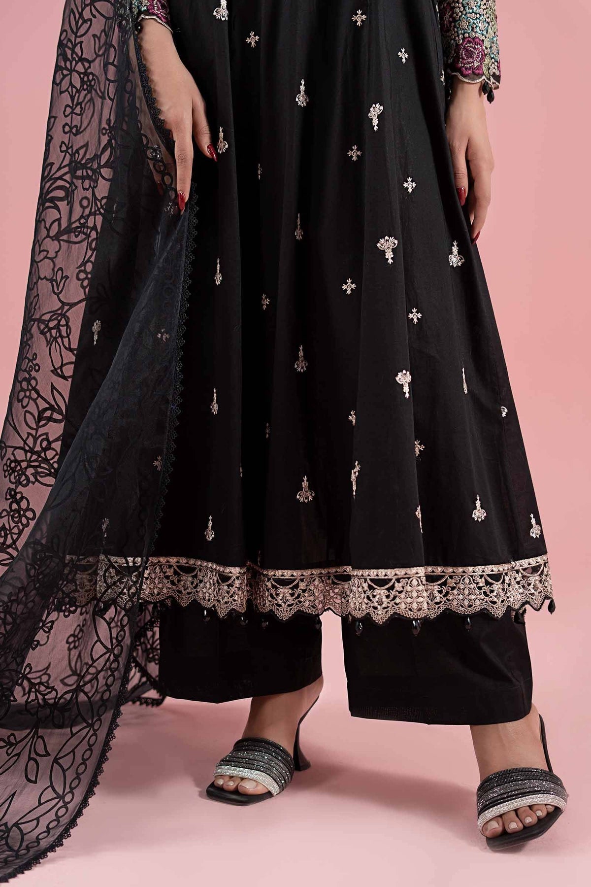 Maria B | Luxury Pret 25 | DW-EA25-08 by Maria Faisal - Registered Vendor of : Maria B - type : Ladies Clothes - 100% original wedding dresses
