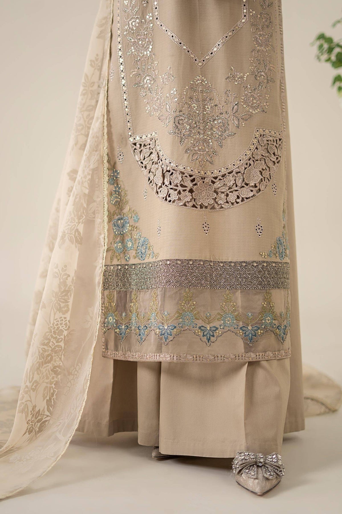 Maria B | Luxury Pret 25 | DW-EA25-16 by Maria Faisal - Registered Vendor of : Maria B - type : Ladies Clothes - 100% original wedding dresses