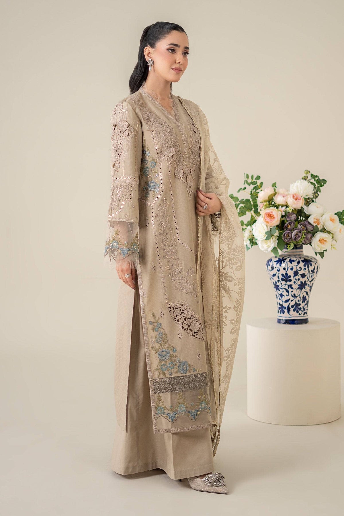 Maria B | Luxury Pret 25 | DW-EA25-16 by Maria Faisal - Registered Vendor of : Maria B - type : Ladies Clothes - 100% original wedding dresses