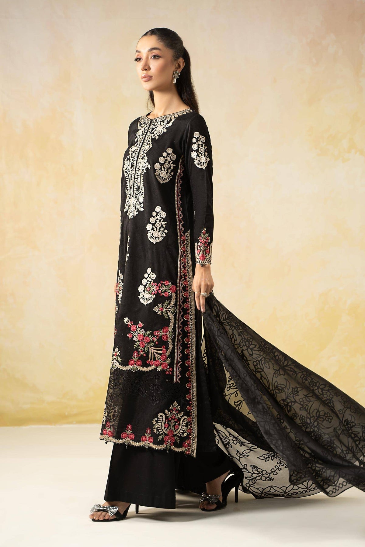 Maira B | Ready to Wear | DW-EF25-03 Black by Maria Faisal - Registered Vendor of : Maria B - type : Wedding Dress - 100% original wedding dresses